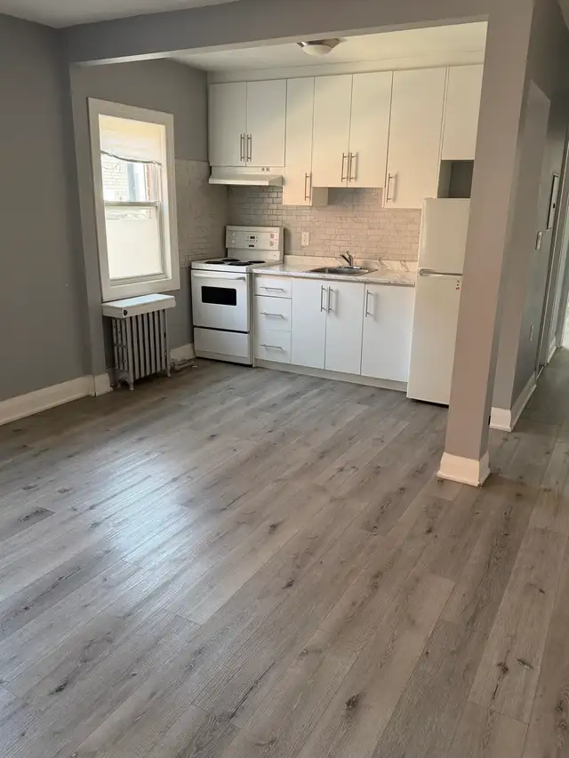 1 bedroom apartment  in Long Term Rentals in City of Toronto - Image 2