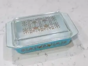 I want to find this exact mug. GLASS. AND THESE EXACT BOWLS would be for my personal collection! CAS...