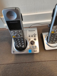 PANASONIC CORDLESS HOME PHONE TELEPHONE KX-TG1031S   2 HANDSETS 