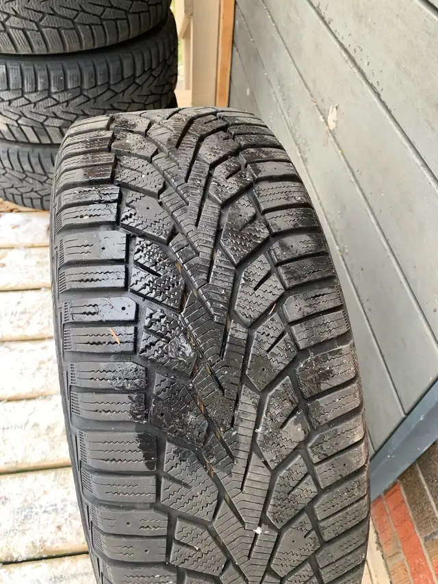 4 snow tires on aluminum rims in great shape in Tires & Rims in Kingston - Image 3