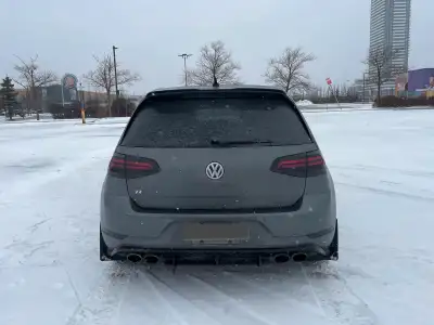 Selling my 2018 golf r Condition is good, one owner, no accidents. Freshly changed brakes, battery a...