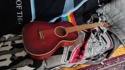 art & lutherie ami spruce burgandy, View more