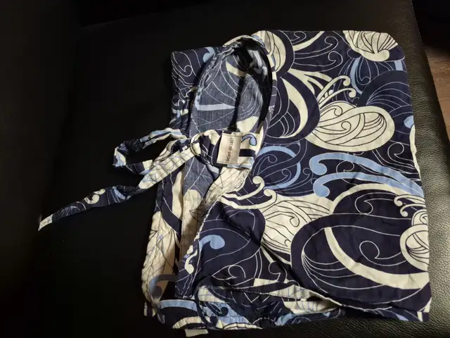 Two cotton nursing covers in Feeding & High Chairs in Oakville / Halton Region - Image 3