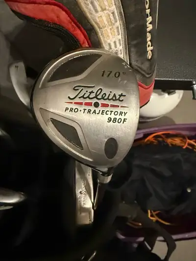 Men’s Titleist 17 Fairway Wood RH Stiff Shaft, View more