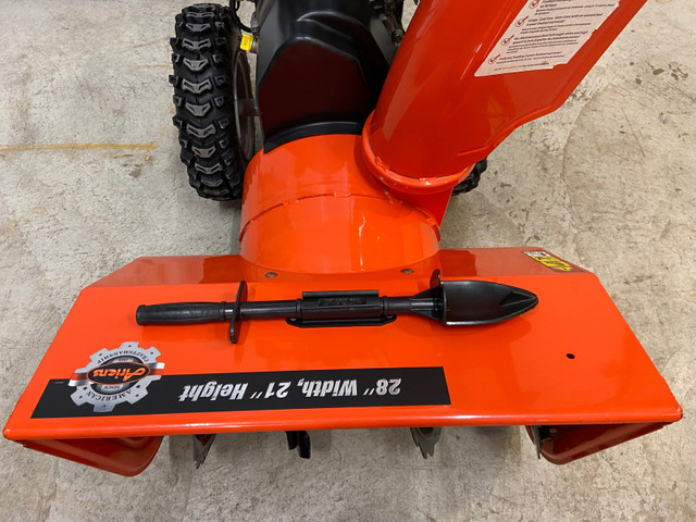 28” Ariens Deluxe snow blower in Snowblowers in London - Image 4
