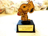 Snoopy 60's Aviva Trophy Valentine  - I'M IN THE Mood FOR  LOVE