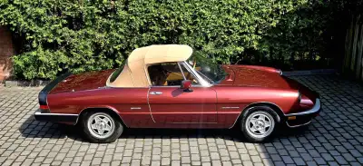 Alfa Romeo Spider Veloce 1990 — Design Pininfarina — Excellente condition* _(English version follows...