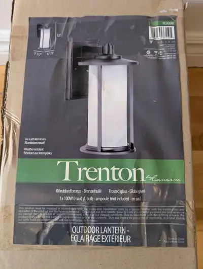 Luminaire Murale Extérieur Canarm Trenton / Outdoor Light, View more