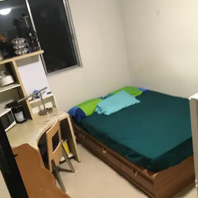 SHARED ACCOMMODATION, 1 MONTH FREE, NEED HELP TO CLEAN AND PREP