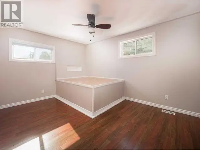 Modern 3 bedrooms plus den house in New Sudbury in Long Term Rentals in Sudbury - Image 4