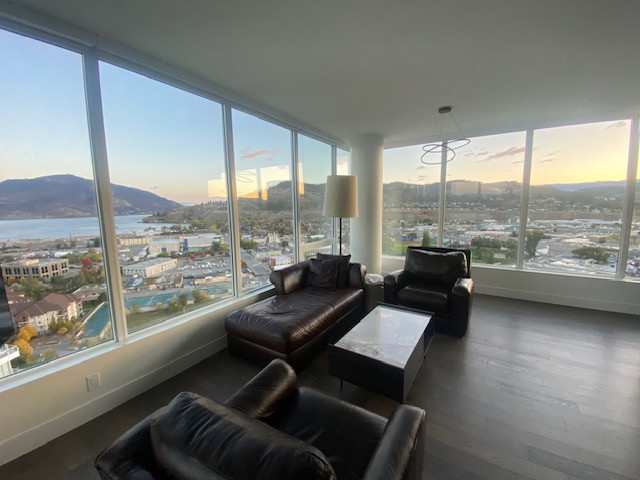 3 BR One Water St w/Views: Lake,Mountain,City Luxury Ammenities in British Columbia - Image 4