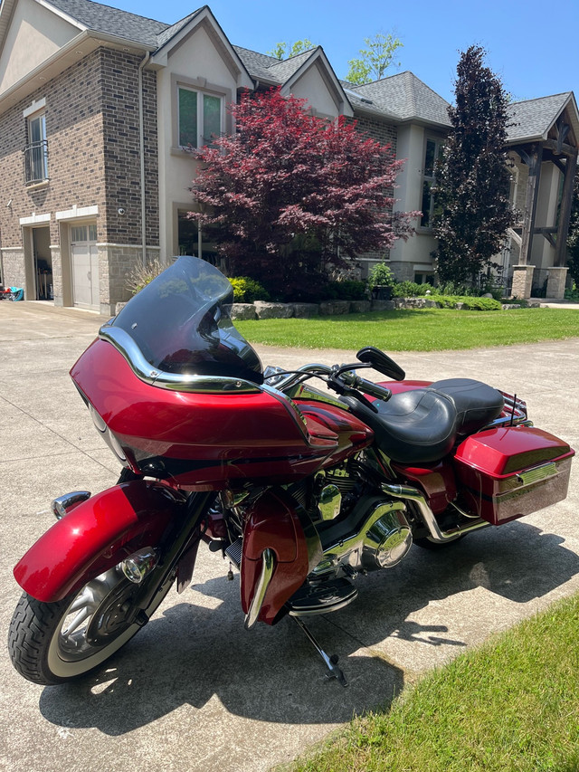2006 Harley roadglide in Motorcycle Parts & Accessories in St. Catharines - Image 2