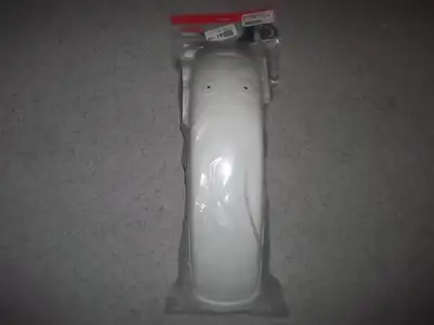 For sale: New 1986 - 1987 Yamaha YZ250 Rear Plastic Fender. This fender is NOS .... an original Yama...