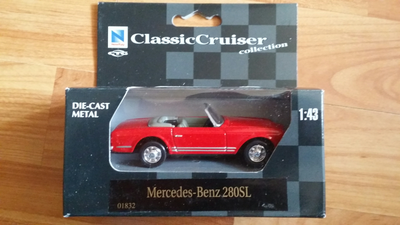 New Boxed Die Cast 1/43 Scale Mercedes Benz 280 SL Roadster.I do not ship