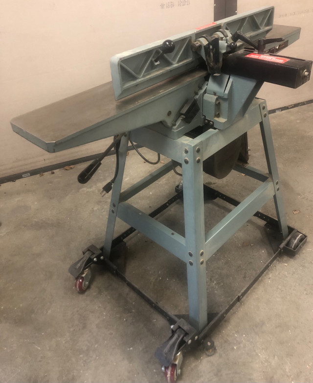 6” Jointer in Power Tools in Comox / Courtenay / Cumberland - Image 2