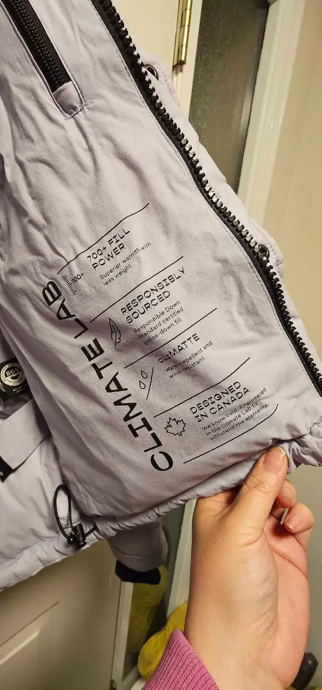 Super Puff Jacket in Women's - Tops & Outerwear in Calgary - Image 5