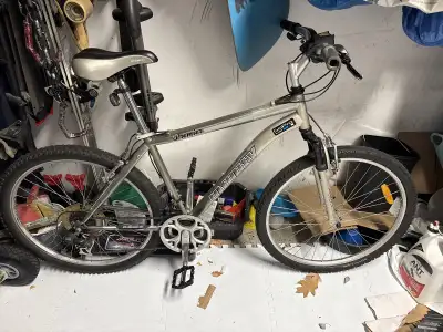 Condition: Used – Good Wheel size: 26” Selling a 26-inch front suspension mountain bike, Infinity mo...