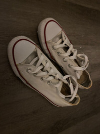 Converse White Low Top Sz 6W