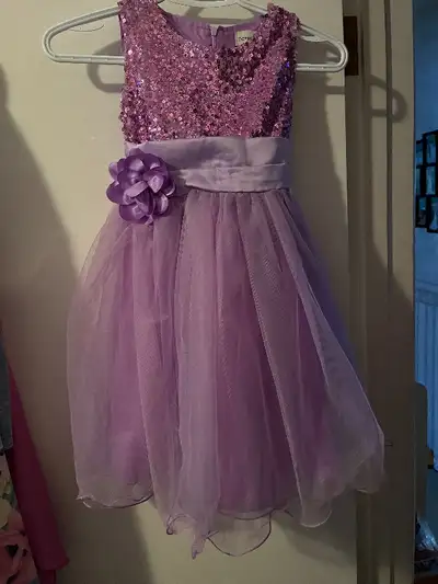 Girls Fancy Dress sz 5 $20, View more