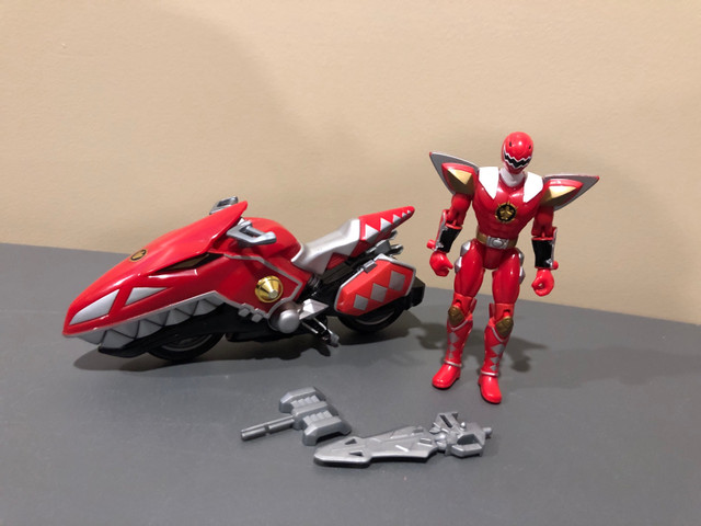 2003 Power Rangers Red Ranger with Red Raptor Cycle in Toys & Games in Edmonton
