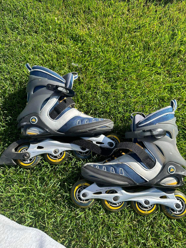 Patins à roues alignées dans Patins et patins à roulettes  à Saguenay - Image 2