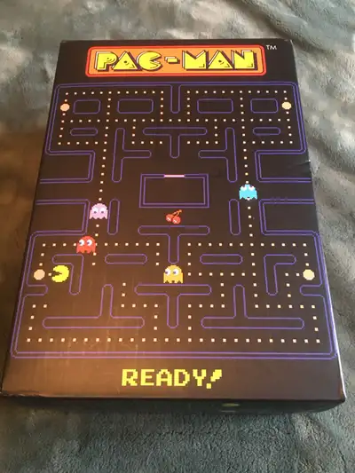Pac-Man numskull en édition limitée, comprenant une tasse, un aimant, ensemble de sous-verres et set...