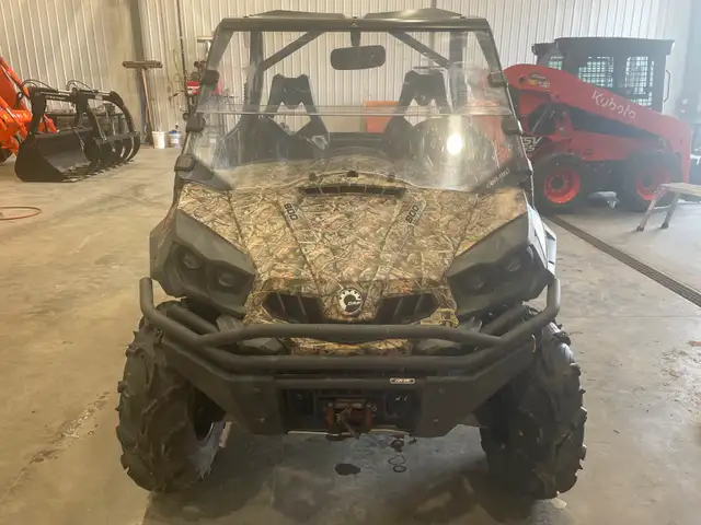 2014 CAN AM COMMANDER 800 SIDE BY SIDE in ATVs in Edmonton - Image 2