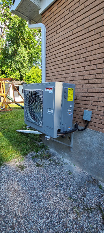 Thermopompe / Climatiseur / Heat pump / (CVAC/HVAC) dans Chauffage et climatisation  à Ville de Montréal - Image 2