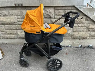 Uppababy Vista stroller and bassinet 2013, View more