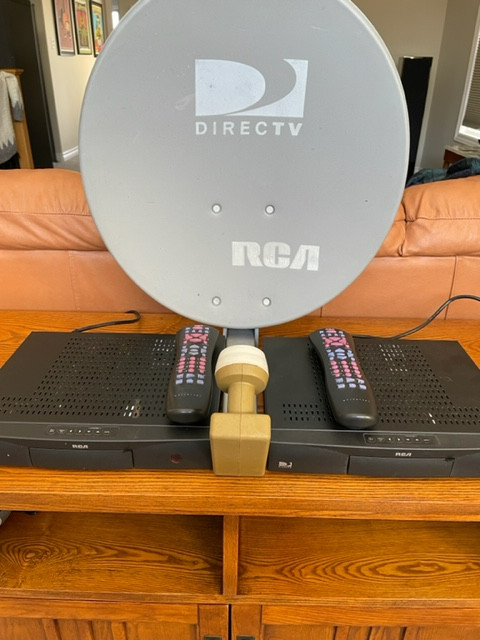Direct TV Satellite in Video & TV Accessories in Belleville