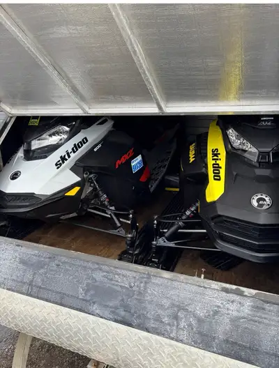 2022 Skidoo MHZ EFI 2 stroke 600 - 500 km 2021 Skidoo Renegade 4 stroke 600 Ace - 2,000 km 2007 Trit...