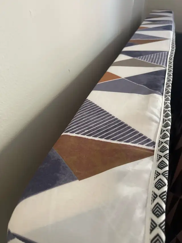 Decorative Geometric Mattress / Floor Mattress – Good Condition in Ontario in Canada - Image 6