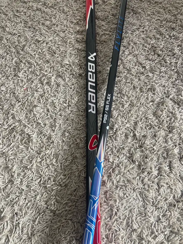 Bauer Flylite - Intermediate  in Hockey in Kitchener / Waterloo - Image 3