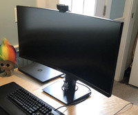ASUS 4K 35" ULTRAWIDE CURVED GAMING MONITOR VG35VQ - LIKE NEW