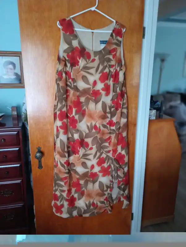 Robes pour femmes in Women's - Dresses & Skirts in Québec City - Image 4