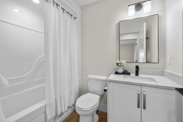2 Beds 2 Baths  - 2nd Floor Apartment (17 Capital Dr) in Long Term Rentals in Charlottetown - Image 9