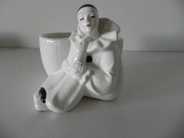 Pierrot (planter/candy bowl) dans Art et objets de collection  à Ville de Montréal