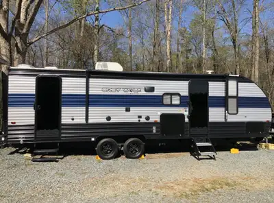 2021 Grey Wolf 27RR Toy Hauler PARTY DECK! GARAGE! SOLAR POWER! 2021 Grey Wolf 27RR TOY HAULER with...