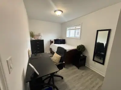 Pickering ~ Room for Rent | Liverpool Rd/Bayly Street Fully furnished: desk/chair, night table, dres...