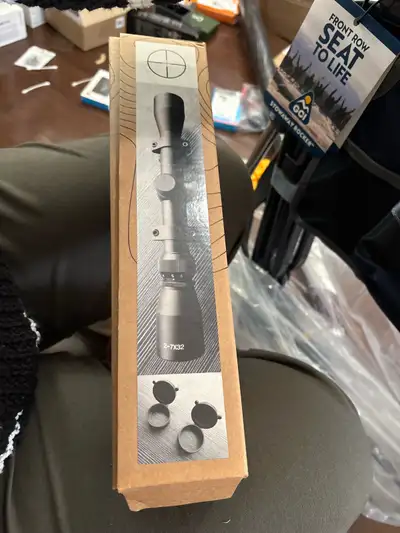 This brand new Bushnell 2-7x32 scope is ready for your next hunt or target practice. It's never been...