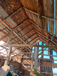 Poutres structurales bois de 100 ans 