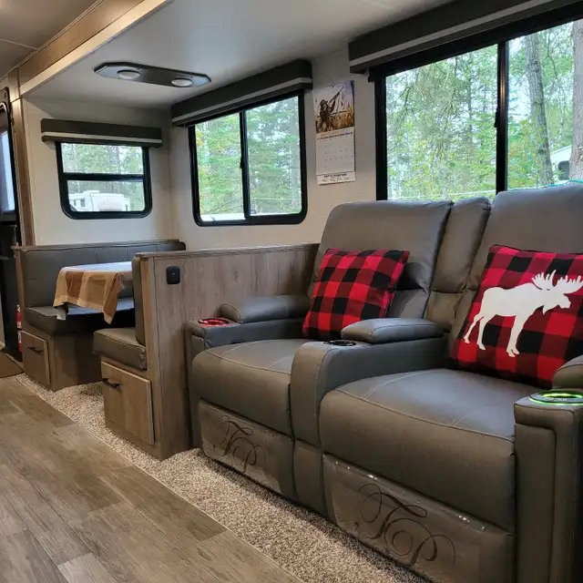 2023 Grand Design Imagine 2970RL in Travel Trailers & Campers in Regina - Image 7