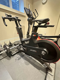 Life fitness Ic8 indoor cycle 