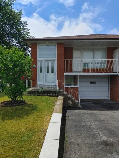 Van Horne -Victoria Park & Finch area Unfurnished 2 bedroom - Basement walk-out unit is available fo...