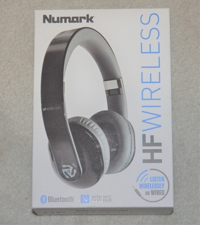 Numark HF Wireless & Vestax HMX-05 Headphone Brand NEW in Headphones in Laval / North Shore