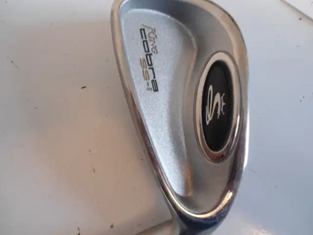 TWO KING COBRA GOLF CLUBS62863260394755123