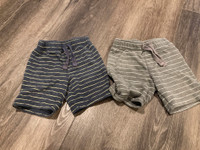 2 pairs Old Navy cotton shorts - size 3T
