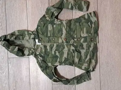 EUC Old Navy Girls Camo Jacket; Size Medium(8), View more