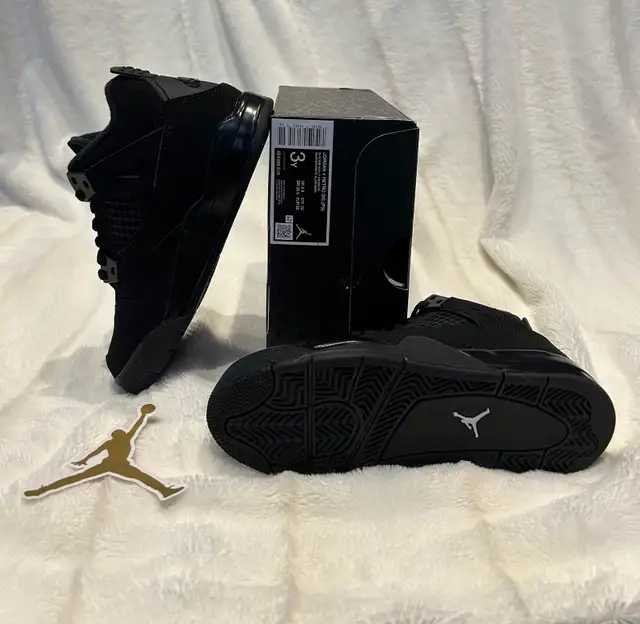 Jordan 4 Black Cat size 3Y in Men's Shoes in Mississauga / Peel Region - Image 3