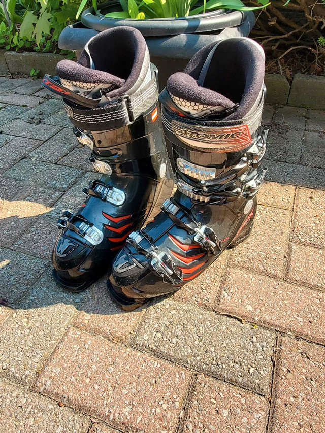 Atomic Ski boots 27.0 / 27.5Great shape $200 in Ski in Barrie - Image 4